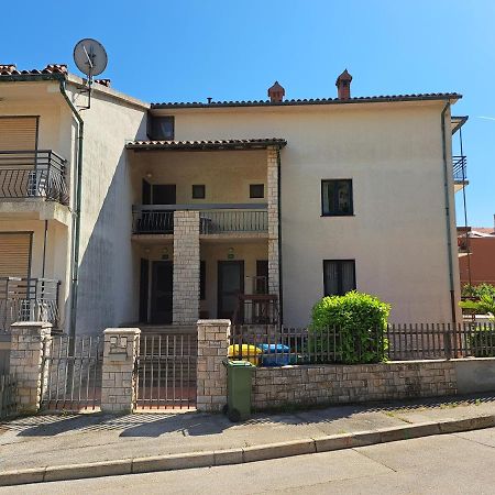 Apartments Lungo Pula Exterior foto