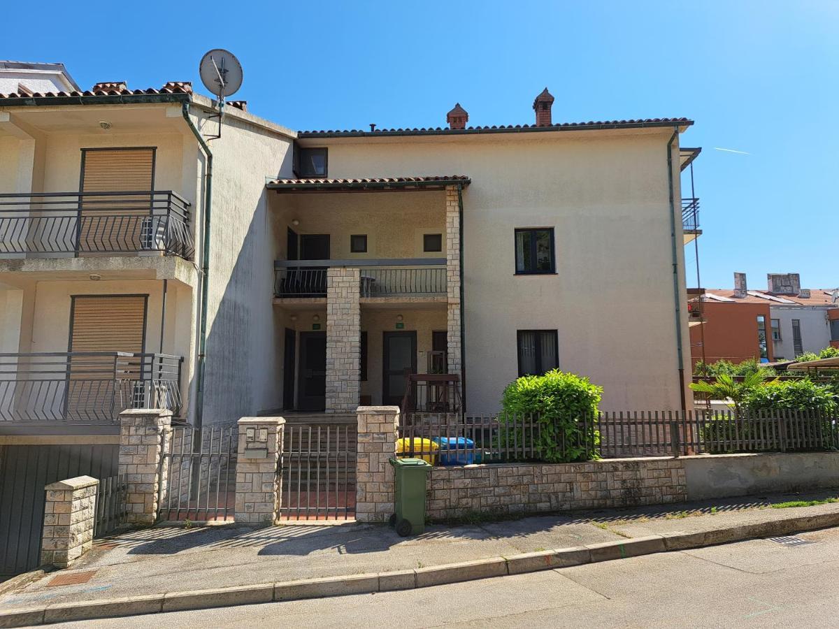 Apartments Lungo Pula Exterior foto